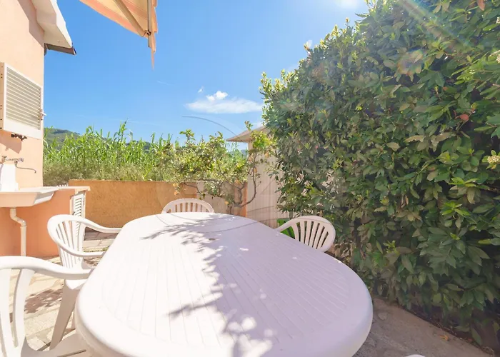 Casa Michelina - Goelba מרינה די קמפו